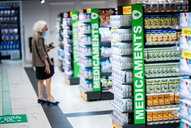 Dans une pharmacie, à Paris, le 8 septembre 2020.
