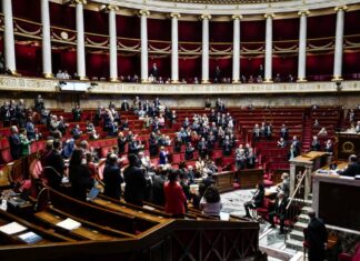 Budget 2026 : 200 chefs d’entreprises dénoncent une dérive budgétaire qui mènerait la France « à la catastrophe »