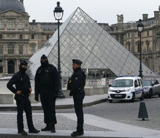 quatre nouvelles interpellations, les bijoux toujours pas retrouvés