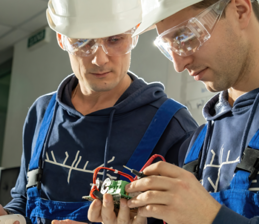 Borne de recharge bidirectionnelle : le guide complet