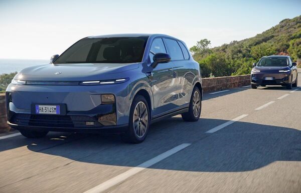 Dans la galaxie Stellantis, le constructeur chinois Leapmotor ouvre les commandes françaises de son SUV B10 avec prolongateur d’autonomie