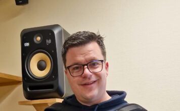 Cette entreprise est l’une des dernières à fabriquer des accordéons en France