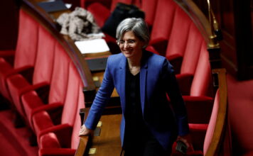 Politique : l’écologiste Sandrine Rousseau souhaite un référendum sur la sortie du nucléaire