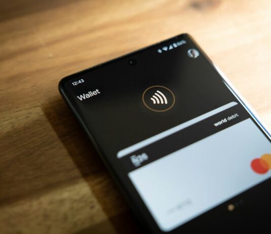 Carte bancaire biométrique : une nouvelle ère sans code à 4 chiffres en France